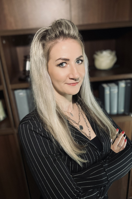 JUDr. Barbora Poništ Hudeková
